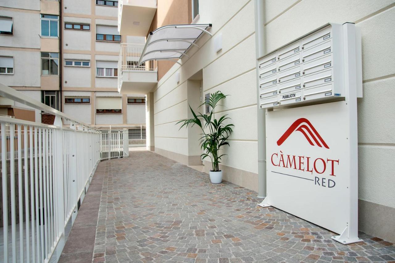 Camelot Red - Appartamenti Werona Zewnętrze zdjęcie